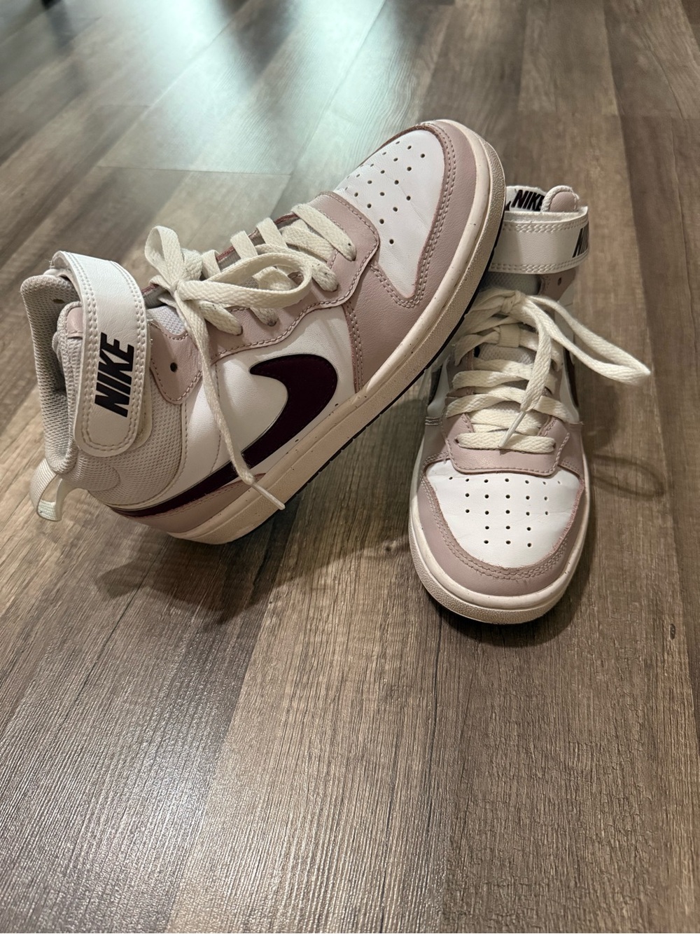 Nike White & Mauve High Top Sneakers with Burgundy Swoosh